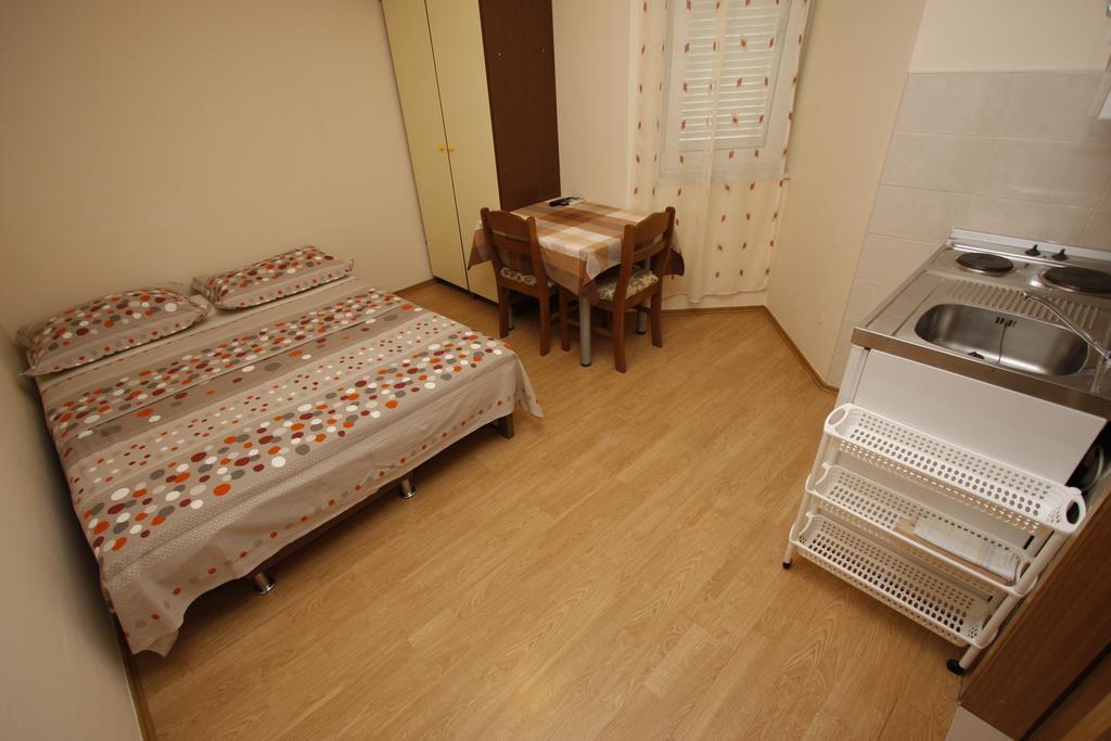 Apartments Lidus Makarska Zimmer foto